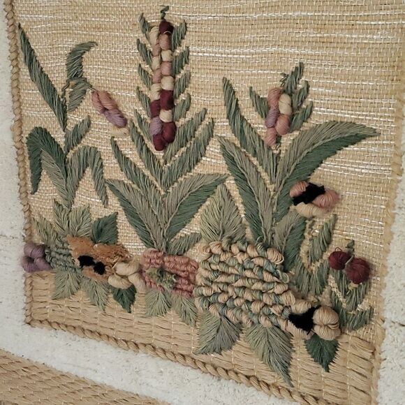ICA 1990 Hand Woven Wall Tapestry - Picture 3 of 8